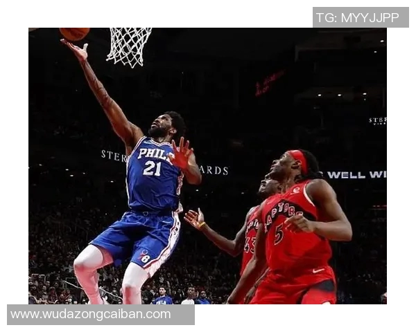 2001年季后赛76人对决猛龙精彩回顾与赛场瞬间分析
