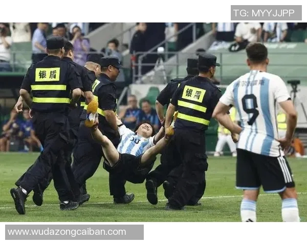 保罗对阵勇士狂砍43分展现绝佳状态引发球迷热议