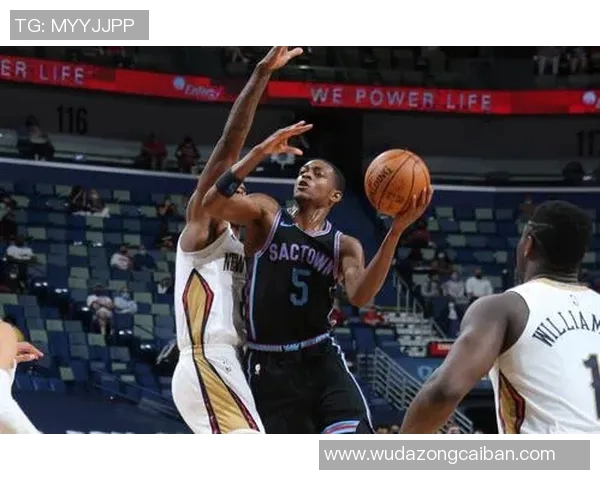 NBA直播盛宴太阳对决国王精彩瞬间全程回顾与分析