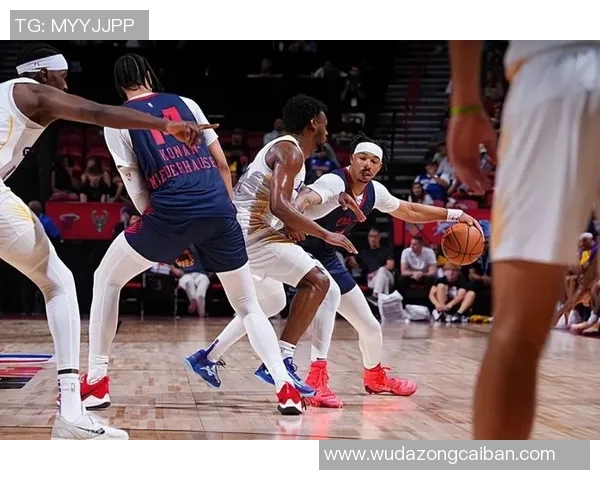 快船与国王夏季联赛精彩对决回顾及球员表现分析 快船与国王夏季联赛精彩对决回顾及球员表现分析